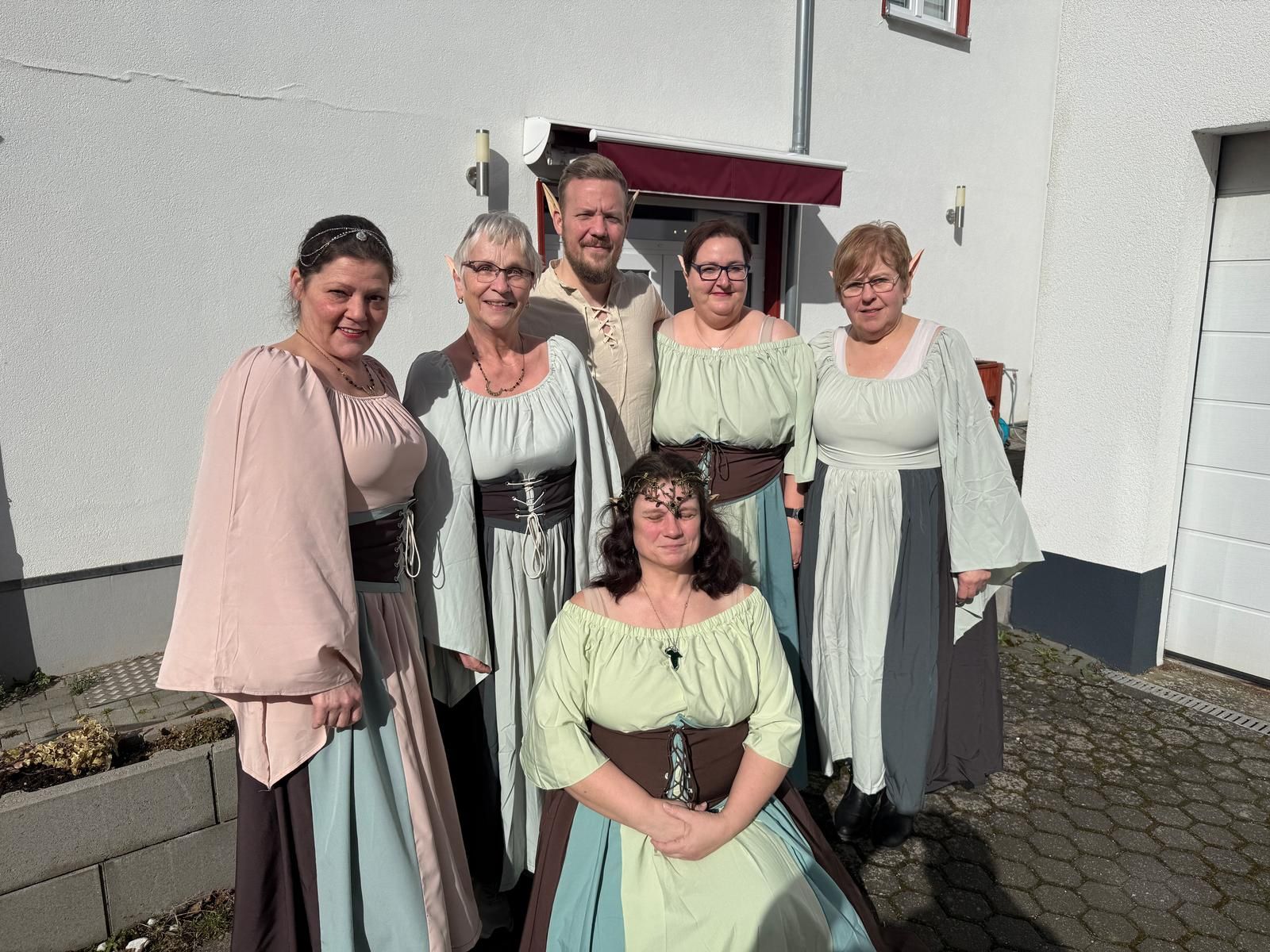 Das gesamte Tagespflegeteam wünscht eine tolle Karnevalszeit