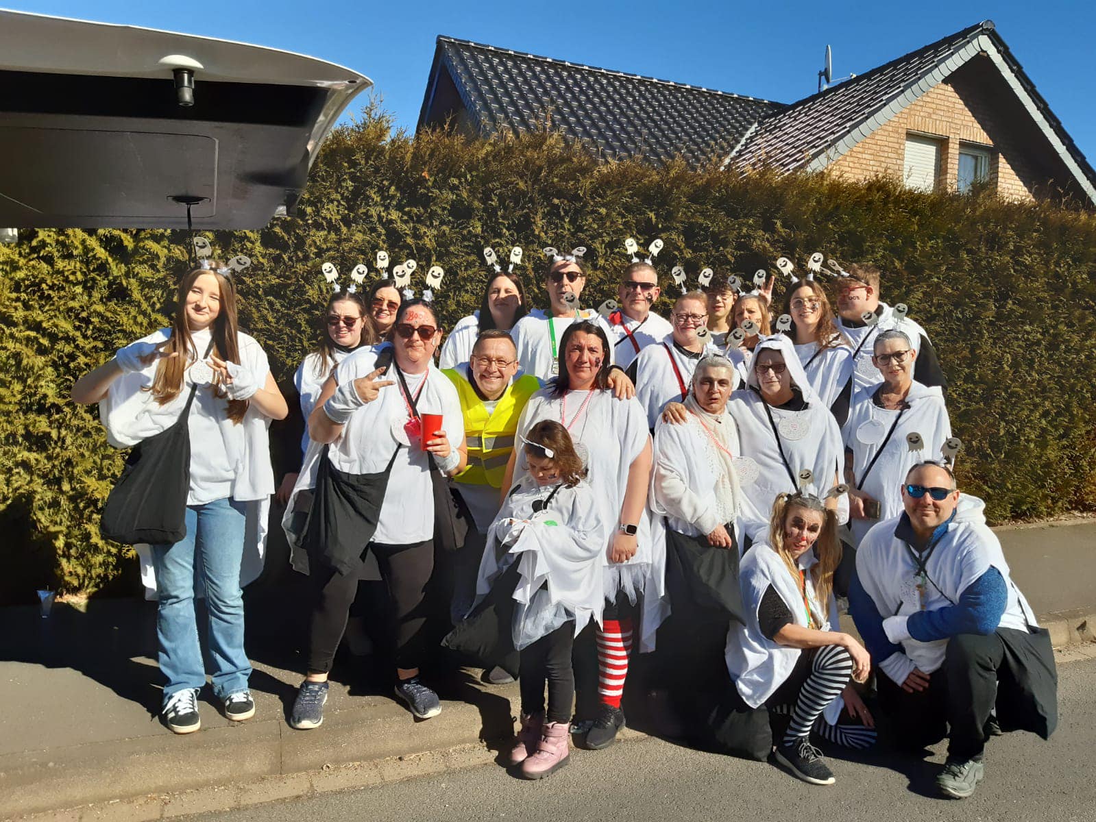 Wir sind bereit für den Rosenmontagszug in Kommern